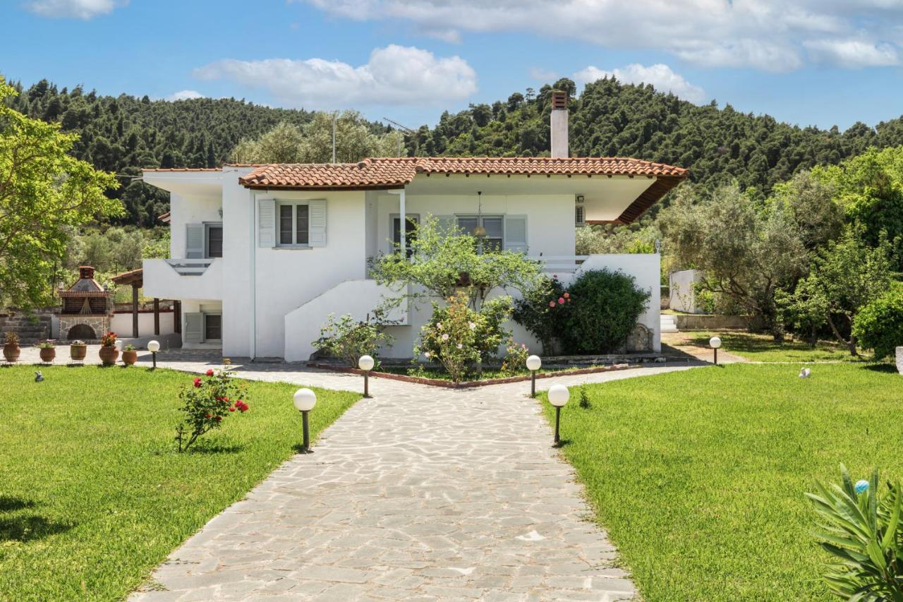 M&M Villa Vourvourou Exterior photo