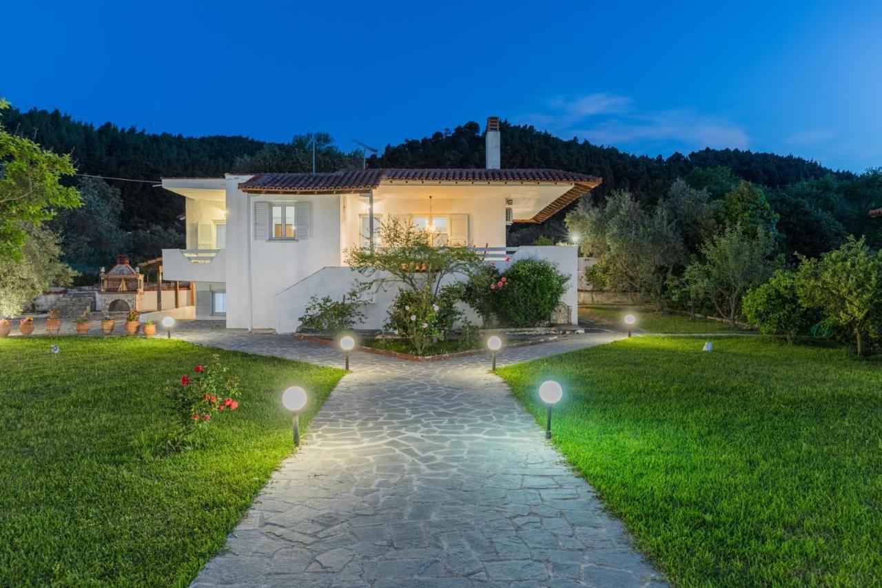 M&M Villa Vourvourou Exterior photo
